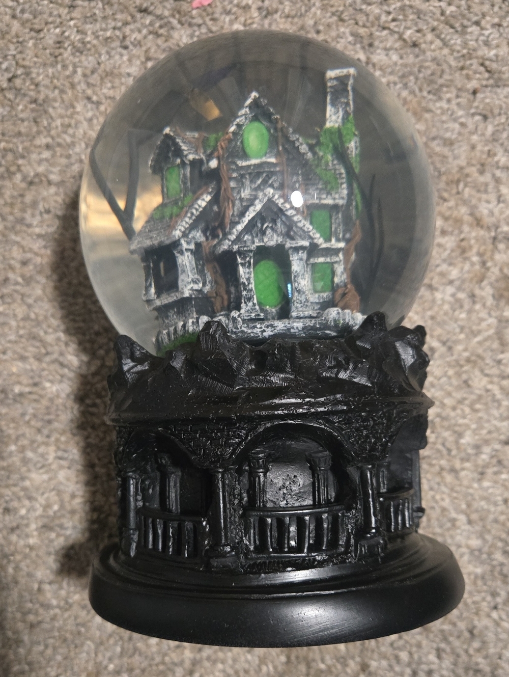 Pumpkin Hollow Gothic Manor Water Globe- Read Description